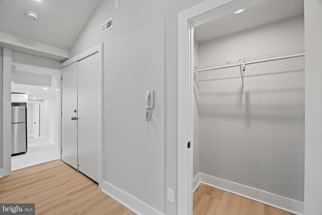Building Photo - 1309 Marlborough St