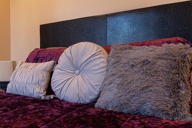 Building Photo - 430 Irving St NW