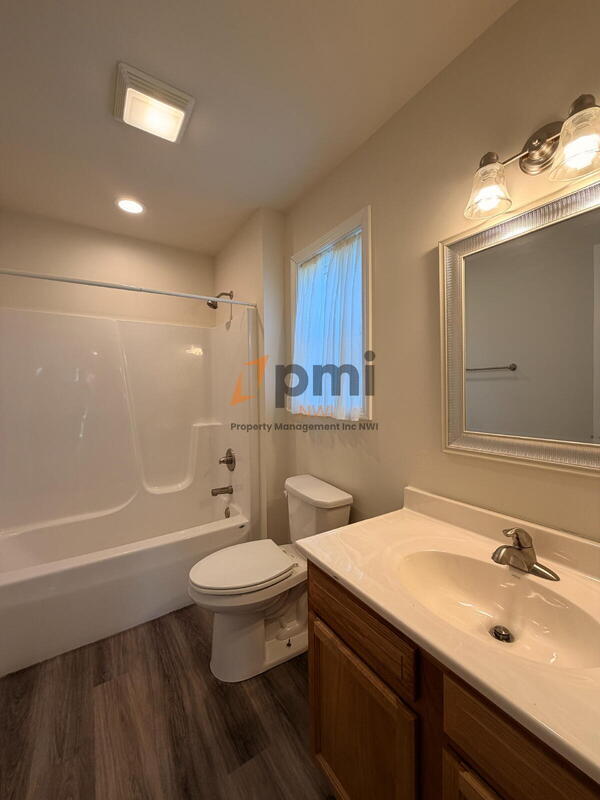 Building Photo - 122-124-124 Park Ave