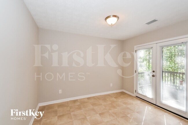 Building Photo - 189 Bay Ct Dr
