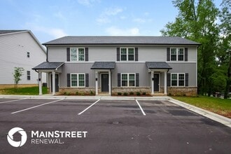 Building Photo - 492 Rogers Lake Rd E