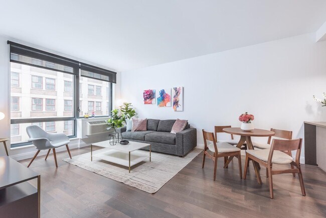 Building Photo - 148 1st St