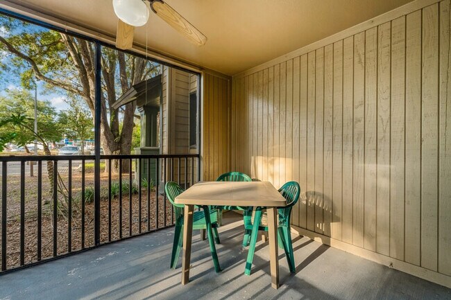 Building Photo - 2505 Black Horse Loop