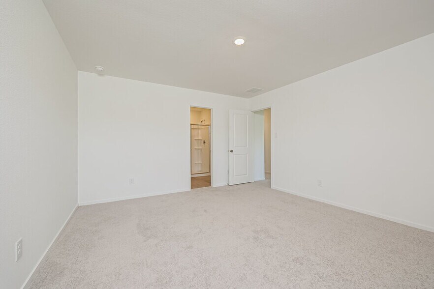 Building Photo - 2613 Shady Cedar Ct