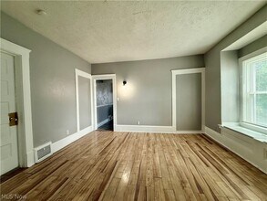 Building Photo - 2602 Vega Ave