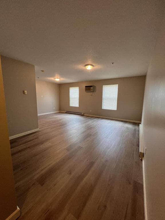 Building Photo - 3635 Indian Run, Unit 2