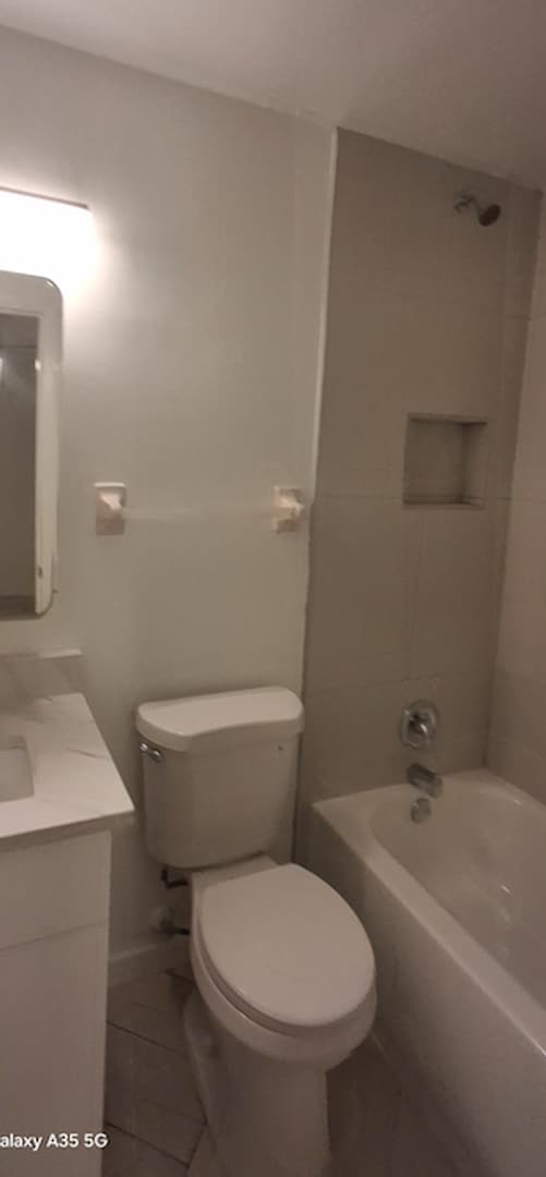 Building Photo - 12240 Eastcove Dr