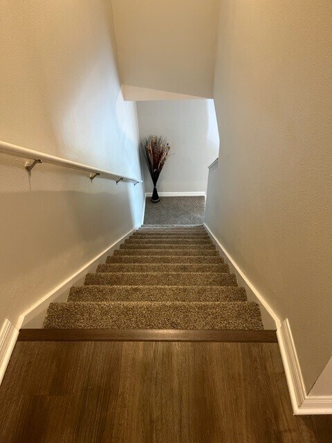 Building Photo - 415 Belle Montclair Lp