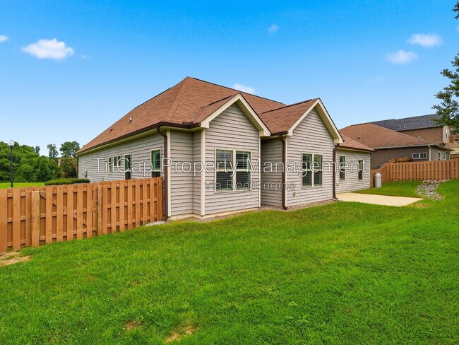 Building Photo - 8029 Crookneck Dr