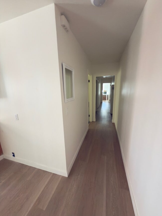 Building Photo - 2110 Glendale Blvd