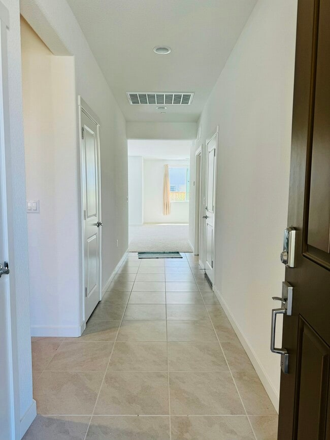 Building Photo - 5395 Trimonti Cir