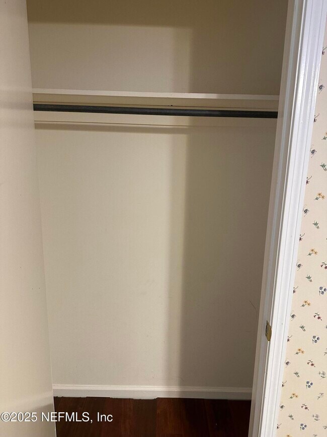 Building Photo - 6192 Duclay Forest Dr S