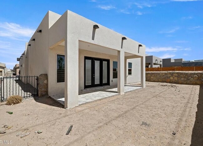 Building Photo - 13256 Coldham St