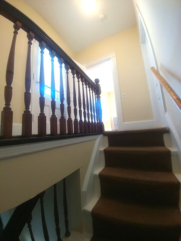 Building Photo - 97 Barrows St