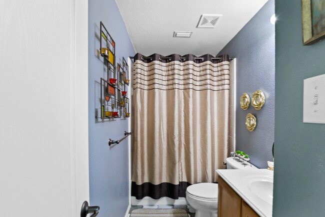 Building Photo - 2697 Redcedar Dr