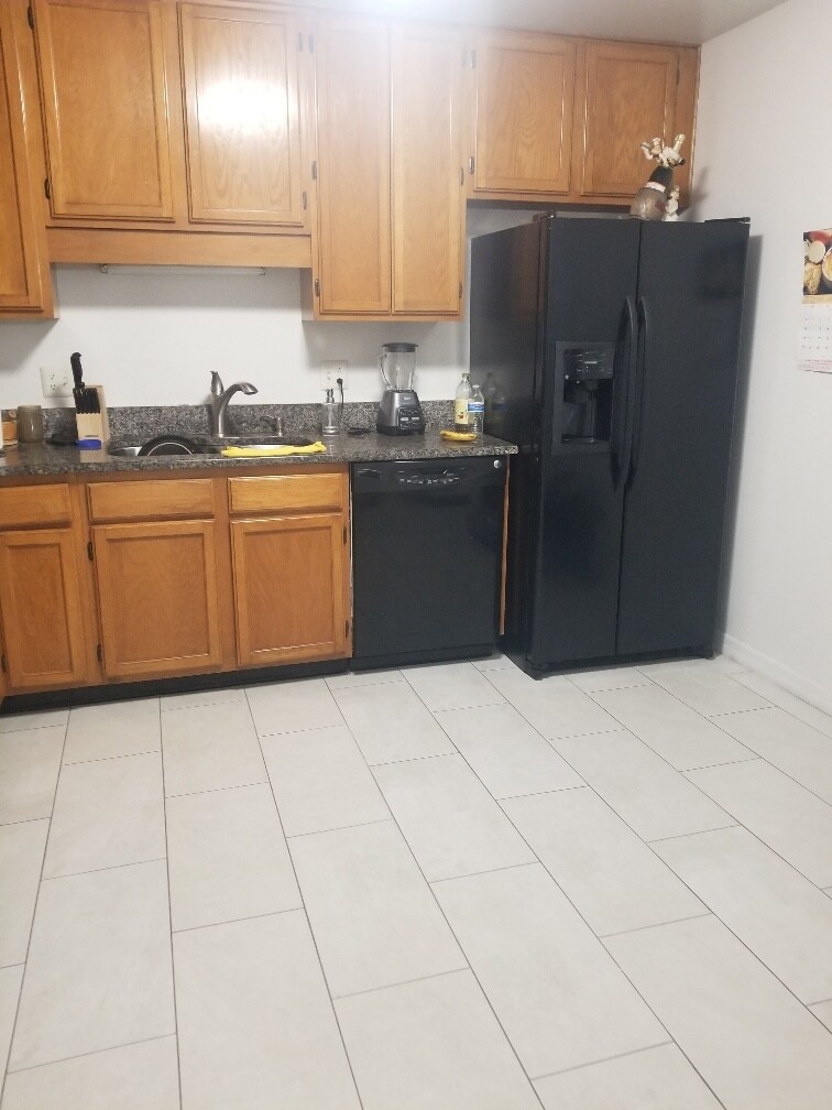 Building Photo - 8207 Olympia Ct