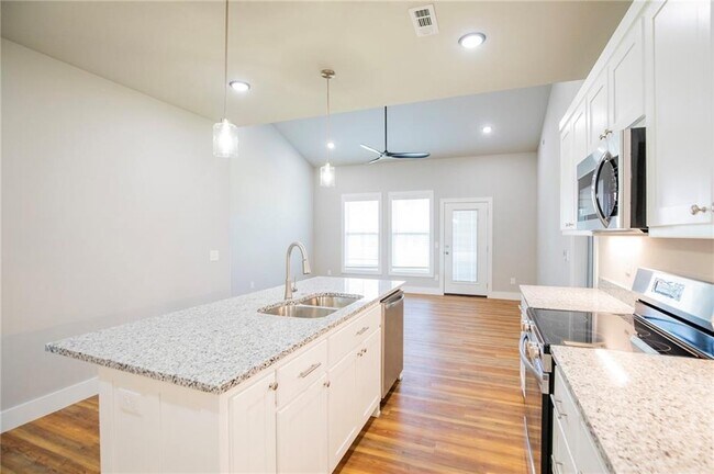 Building Photo - 941 Seaborn Way