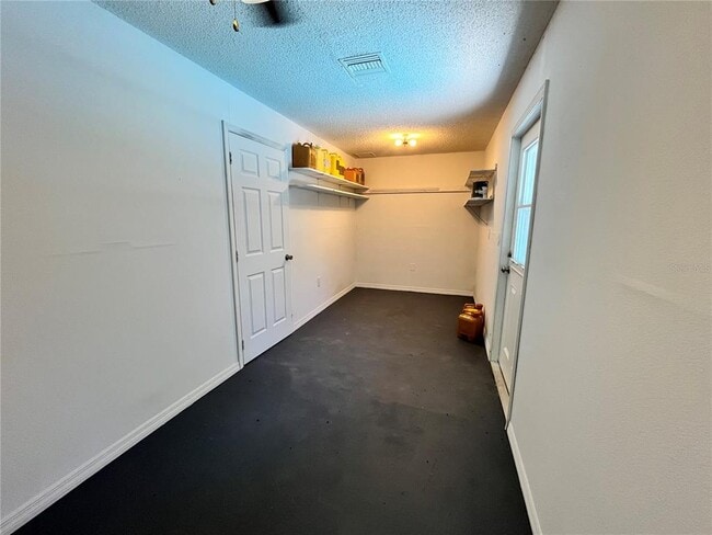 Building Photo - 600 S Parkview Ave