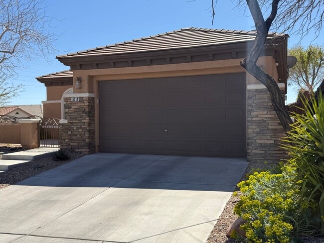 Building Photo - Charming Summerlin West Home