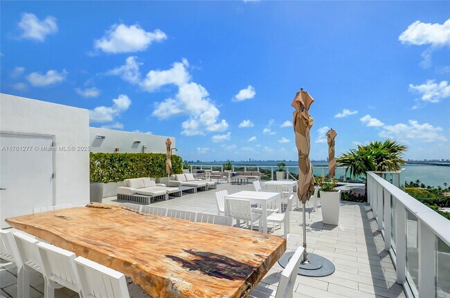 Building Photo - 4250 Biscayne Blvd