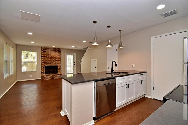 Building Photo - 4411 Whispering Valley Dr