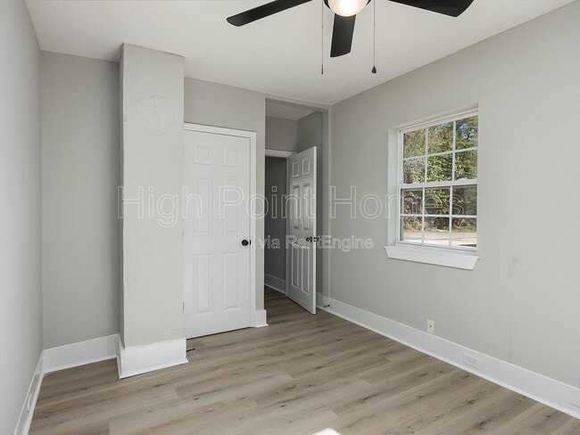 Building Photo - 5350 Slayton Ave