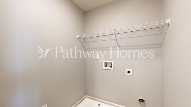 Building Photo - 2327 Burnett Ln