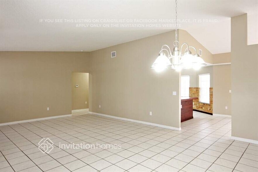 Building Photo - 17111 SW 153rd Pl