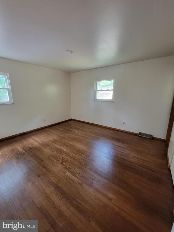 Building Photo - 10 Groff Cir