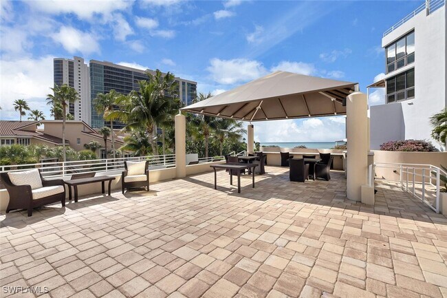 Building Photo - 4751 Gulf Shore Blvd N