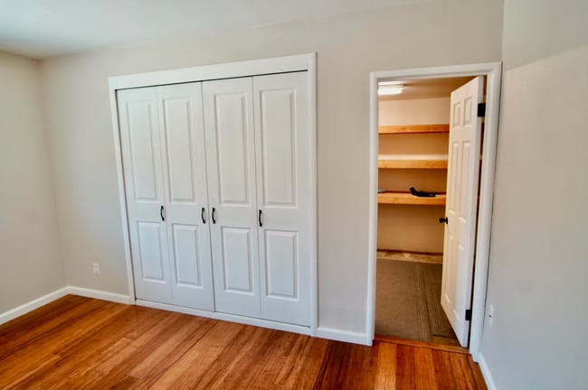 Building Photo - 18420 Crest Ave