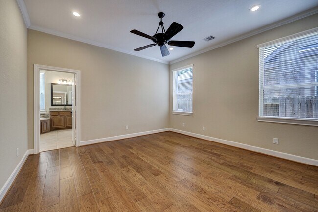 Building Photo - 26803 Longleaf Valley Dr