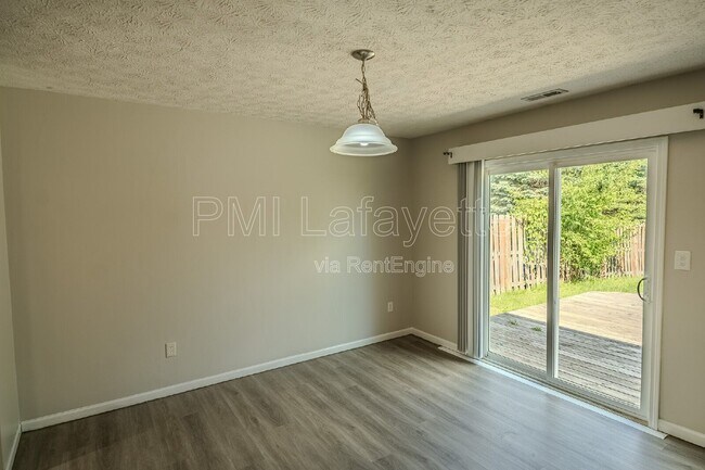 Building Photo - 5053 Saddle Dr