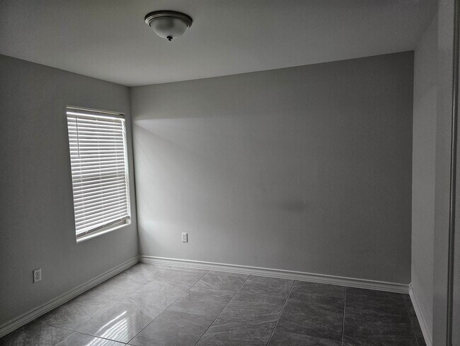 Building Photo - 5412 Capilla St