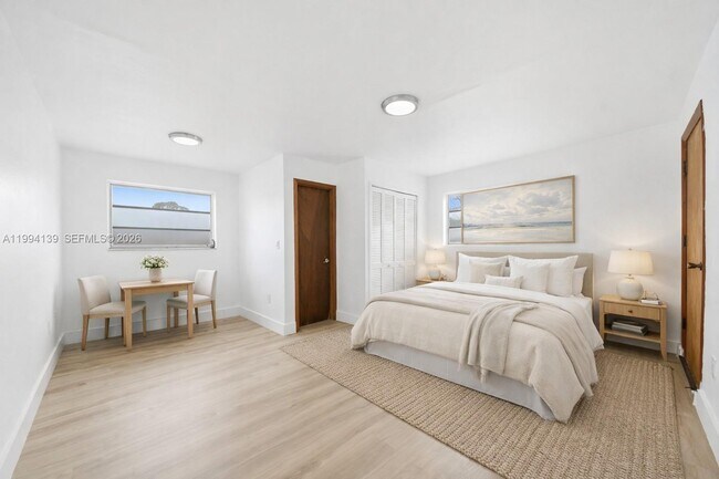 Building Photo - 1781 SW 13th St