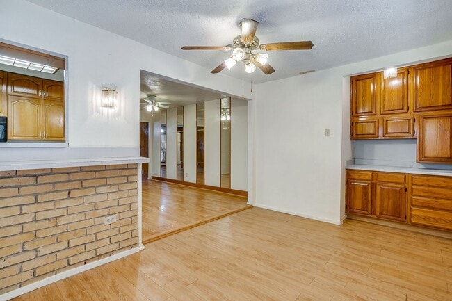 Building Photo - 3031 Las Vegas Trail