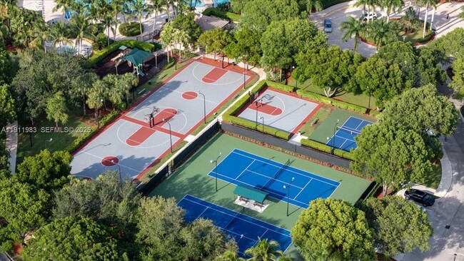 Building Photo - 5235 SW 171st Ave