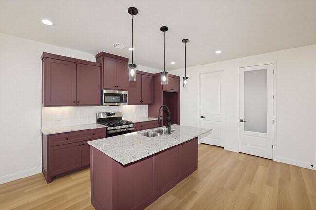 Building Photo - 10424 Tierra Santa Dr