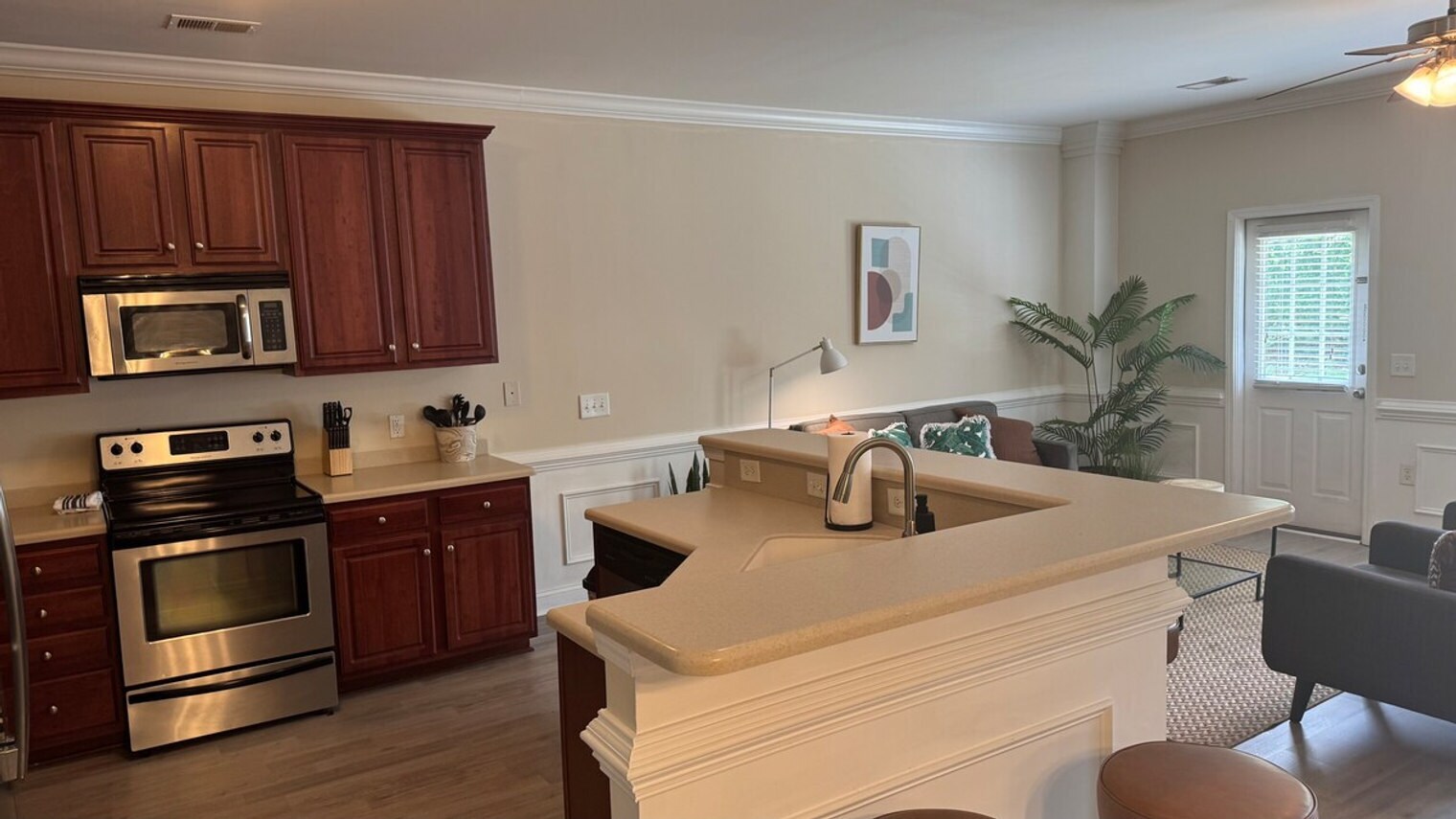 Building Photo - 106 Growden Ln