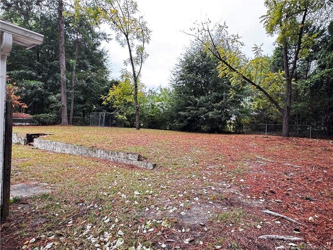 Building Photo - 1623 Van Buren Ave