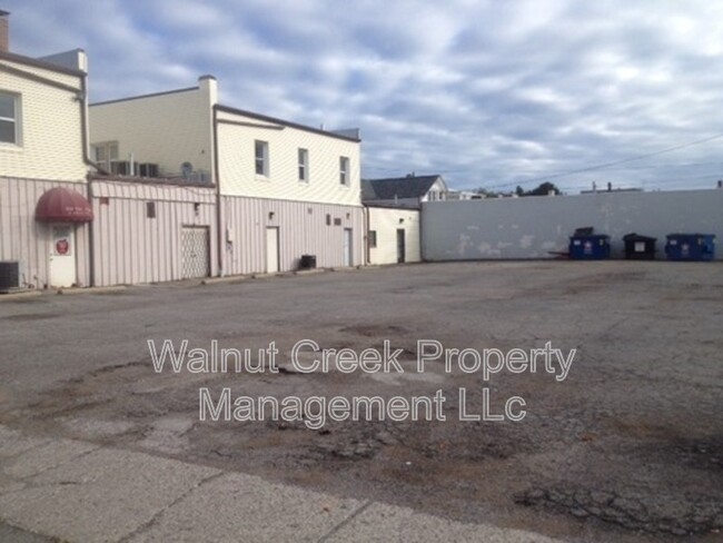 Building Photo - 810 E Erie Ave