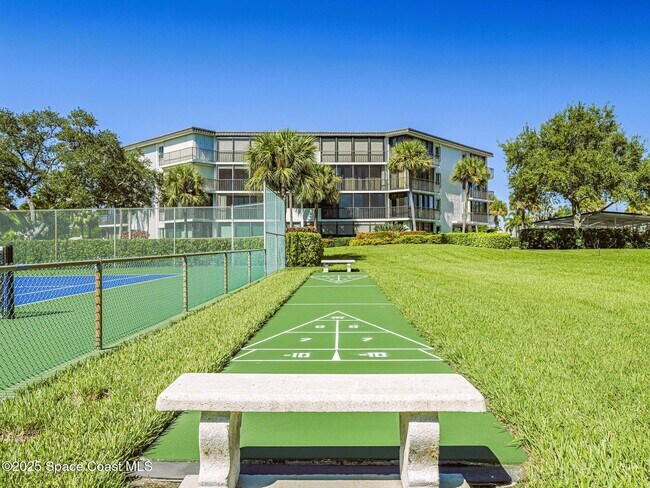 Building Photo - 1821 Mooringline Dr