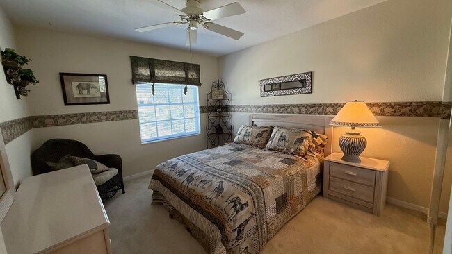 Building Photo - 6632 Pineview Terrace