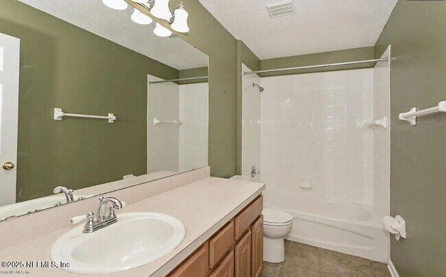 Building Photo - 1806 Forest Creek Dr