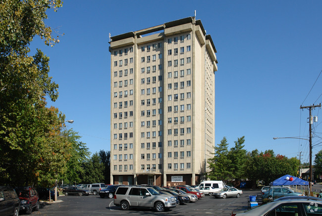 Primary Photo - Green Hills Retired Teacher Apartments