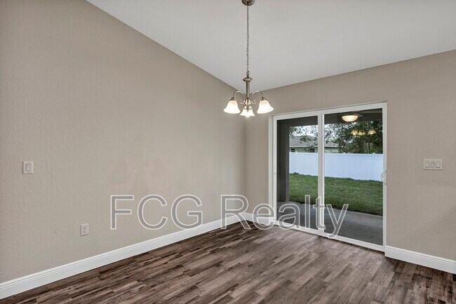 Building Photo - 4 Locust Drive Trail