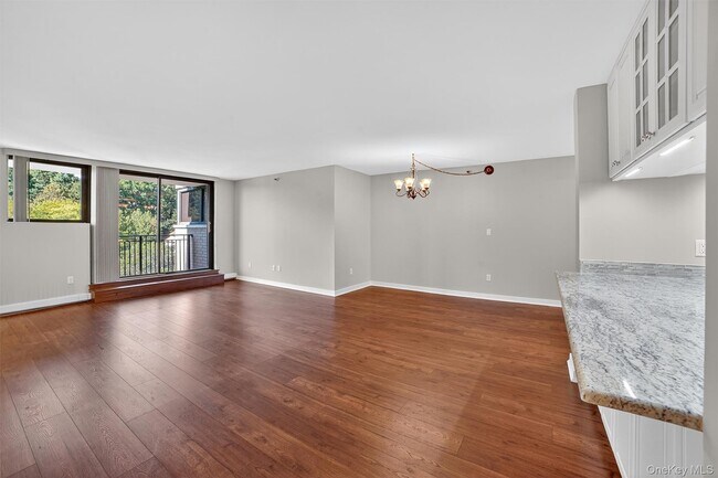 Building Photo - 25 Rockledge Ave