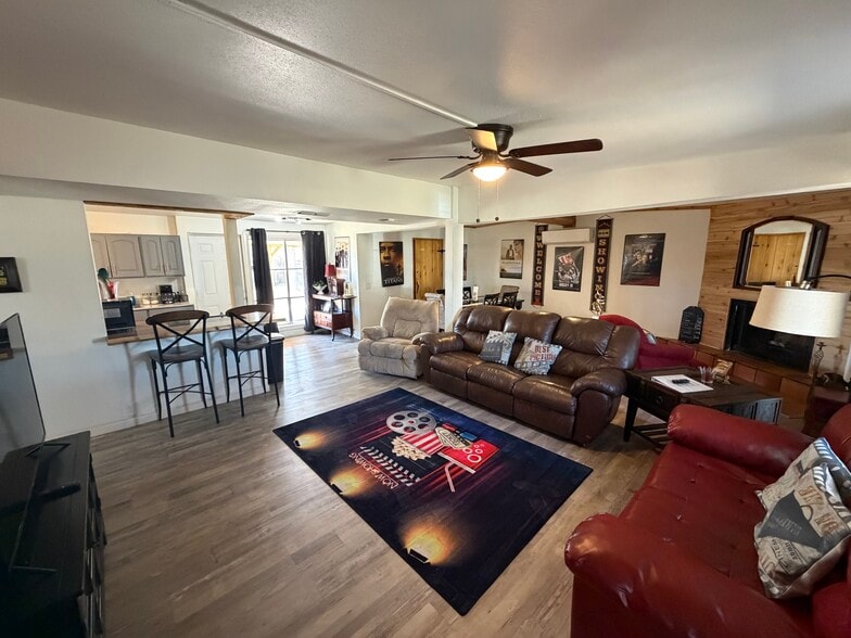 Building Photo - 2837 65th St