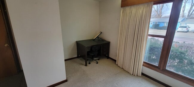 Building Photo - 421 Prentis Ave