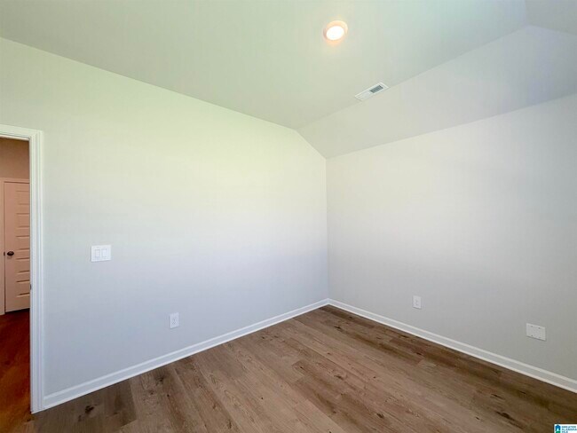 Building Photo - 302 Spanish Moss Ct